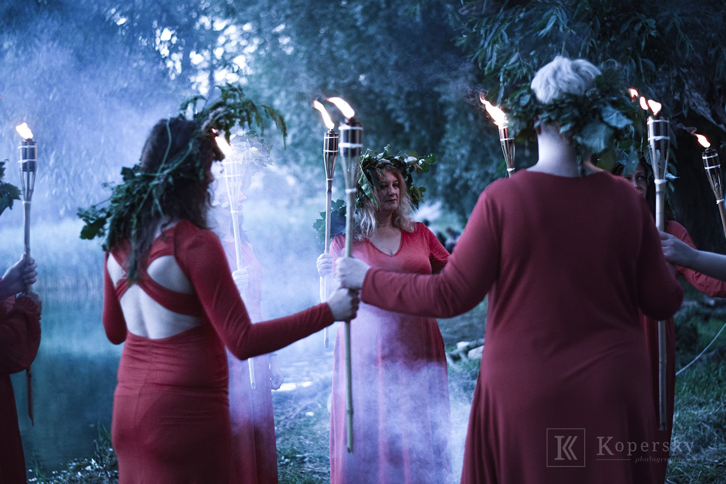 Zdjęcie – Ognisko z pochodniami